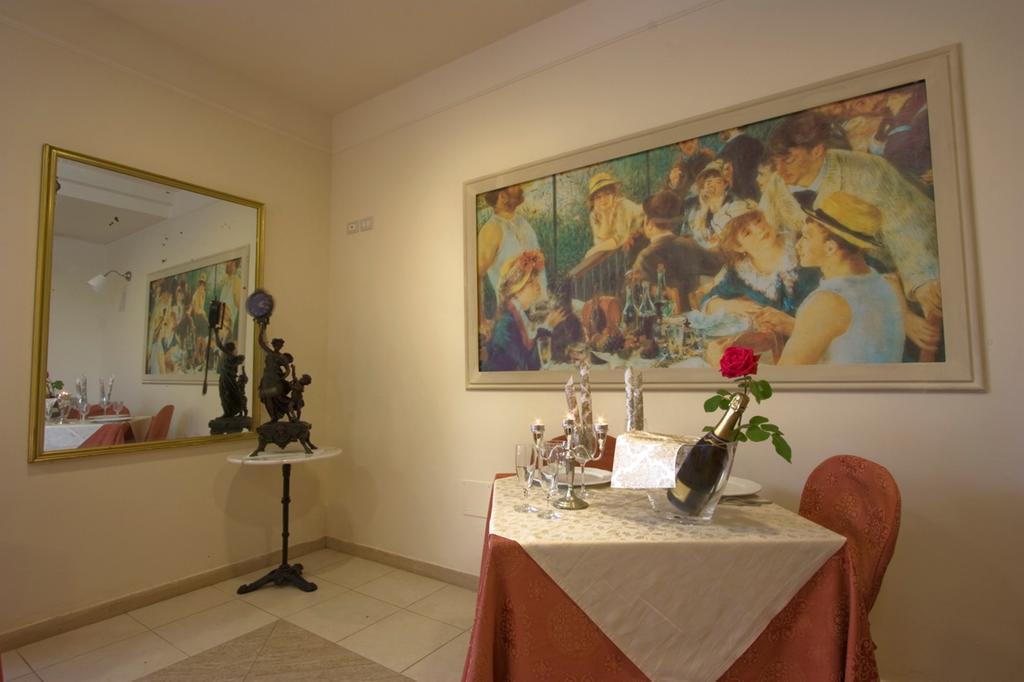 Hotel Mocambo Piscina E Spiaggia San Benedetto del Tronto Dış mekan fotoğraf